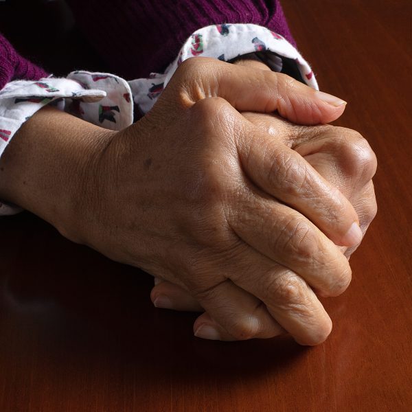 brendanrowlands_portrait_rheumatism_hands